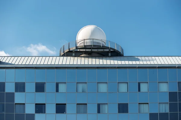 Immagine astratta di un edificio moderno — Foto Stock