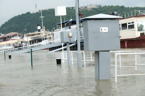 Roads and streets submerged — Stock Photo, Image