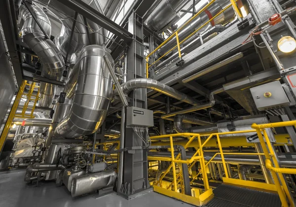 Industrial pipes in a thermal power plant — Stock Photo, Image