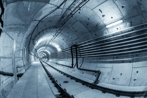 Ondergrondse tunnel voor de metro — Stockfoto