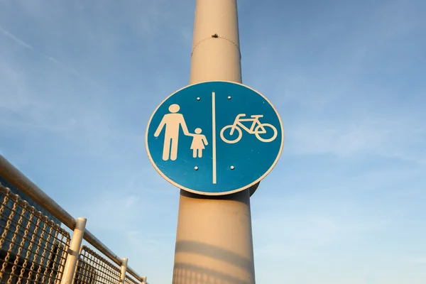 Panneau de signalisation pour vélos — Photo