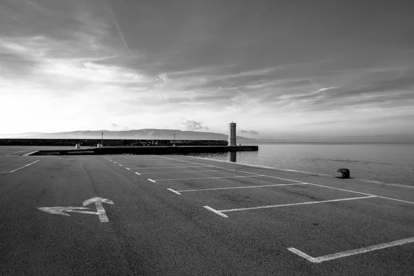 海の空の駐車場 — ストック写真