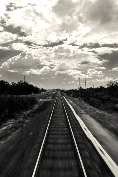 Régi vasúti raktárban teherszállító vonatok — Stock Fotó