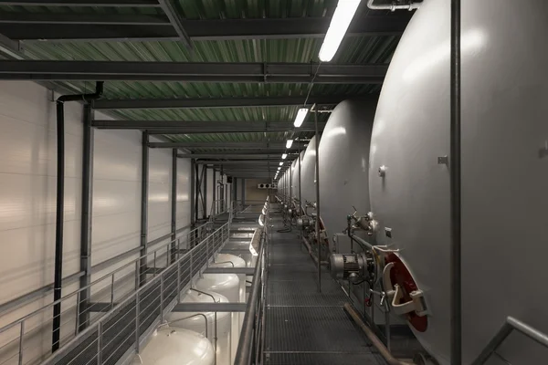 Large industrial white silos in modern factory — Stock Photo, Image