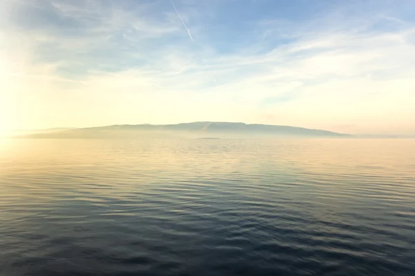 Küçük bir ada doğal görünümünü — Stok fotoğraf