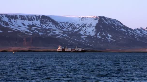 Puerto de Reykjavik frente al mar — Vídeos de Stock