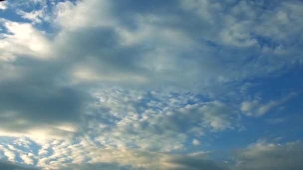 Fırtına yukarıda gökyüzüne yükselir — Stok video