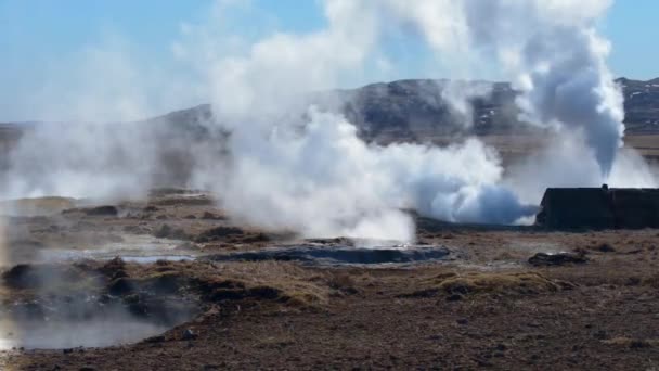 Terreno geotermicamente activo — Vídeo de Stock