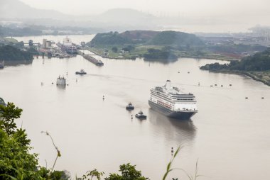 Panama Kanalı yolcu gemisi