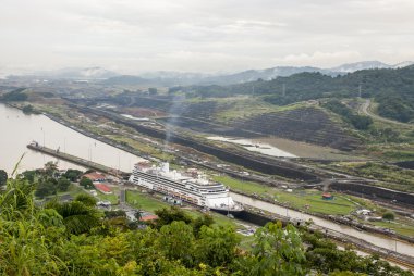 Panama Kanalı yolcu gemisi