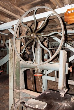 Eski bir sepeti fabrika içinde - Kosta Rika