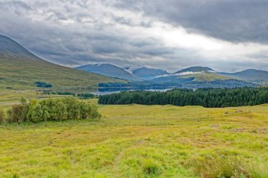 İskoçya manzara güzelliği Loch Tulla bakış açısı, Central Highlands, Argyll and Bute, İskoçya, Birleşik Krallık - 15 Eylül 2020