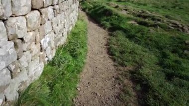 Hadrian Duvarı, Northumberland Ulusal Parkı, Northumberland, İngiltere, İngiltere - 17 Eylül 2020