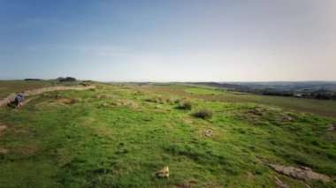 Hadrian Duvarı, Northumberland Ulusal Parkı, Northumberland, İngiltere, İngiltere - 17 Eylül 2020