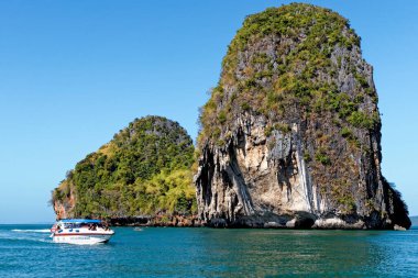 Phra Nang plajı, Railay, Krabi ili, Tayland: Uzun kuyruklu tekneler ve Prenses Mağarası - Seyahat yeri - 25 Ocak 2020
