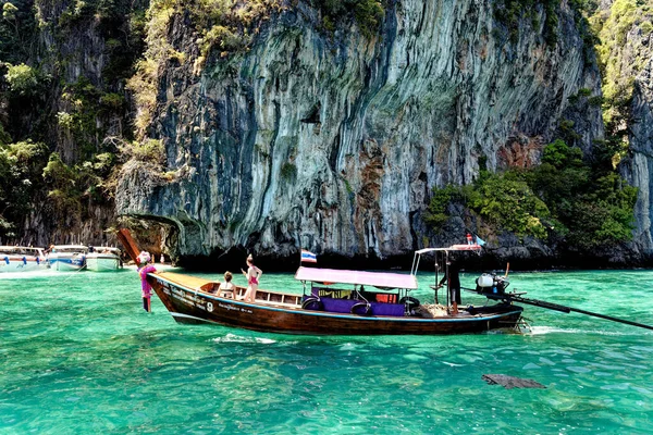 Phi Phi Sziget Krabi Thaiföld Január 2020 Utazási Nyomor — Stock Fotó