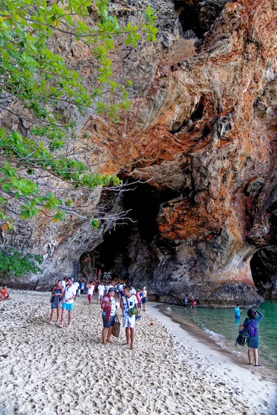 Entrada Cueva Princesa Símbolos Falo Santuario Cueva Phra Nang Dedicado —  Fotos de Stock