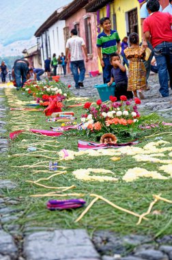 UNESCO Dünya Mirası Alanı Antigua, Guatemala 'da Kutsal Cuma Geçit Töreni (Semana Noel Baba) - 22 Nisan 2011