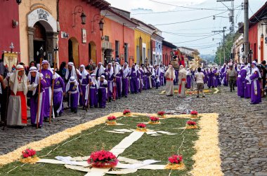 UNESCO Dünya Mirası Alanı Antigua, Guatemala 'da Kutsal Cuma Geçit Töreni (Semana Noel Baba) - 22 Nisan 2011