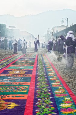UNESCO Dünya Mirası Alanı Antigua, Guatemala 'da Kutsal Cuma Geçit Töreni (Semana Noel Baba) - 22 Nisan 2011