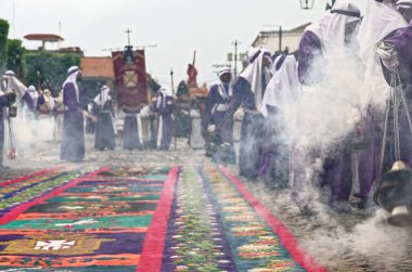 UNESCO Dünya Mirası Alanı Antigua, Guatemala 'da Kutsal Cuma Geçit Töreni (Semana Noel Baba) - 22 Nisan 2011