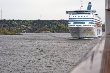 Baltık Denizi Manzarası - İsveç - MS Silja Senfoni kruvazörü Stockholm Takımadası 'na yelken açtı - 3 Şubat 2012
