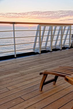 Baltık Denizi 'nde güzel bir gün batımı - İskandinav Manzarası