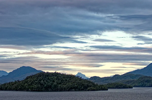 Menjelajah Gletser Alley Darwin Channel Patagonia Lanskap Pegunungan Yang Indah — Stok Foto