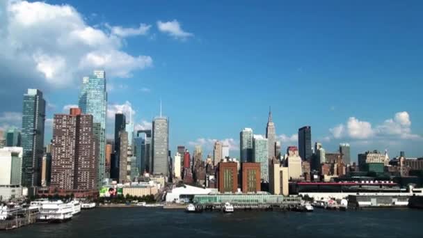 Navegando Por Río Hudson Frente Rascacielos Del Sur Manhattan Manhattan — Vídeos de Stock