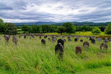 St Michael ve Tüm Melekler Kilisesi 'nin Mezarlığı - Ford - Berwick üzerine Tweed Northumberland Birleşik Krallık
