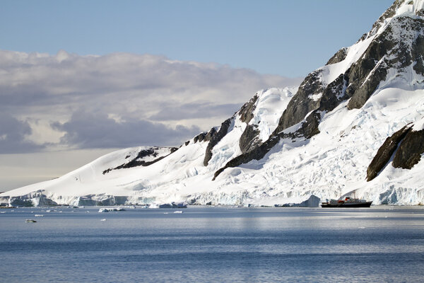 Antarctica - Beautiful Scenery