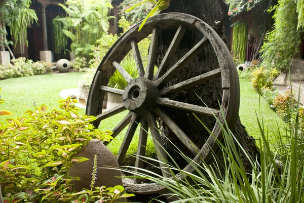 老式马车的轮子 — 图库照片
