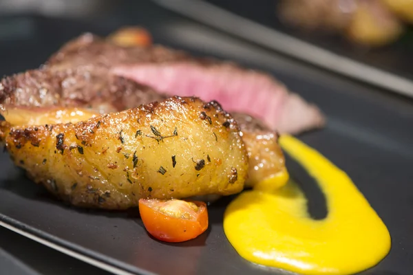 Carni - Carne alla griglia Sirloin Steak — Foto Stock