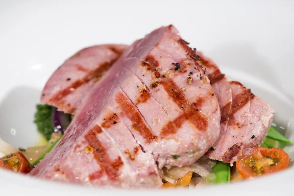 Ryby - stek z tuńczyka żółtopłetwego — Zdjęcie stockowe