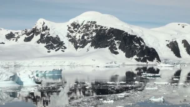 Берегова лінія Антарктиди-глобальне потепління — стокове відео