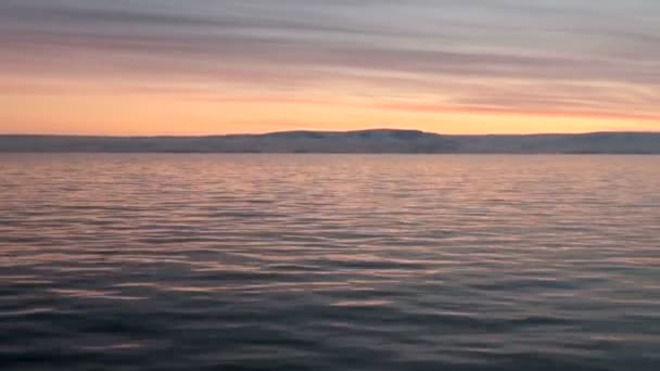 Atardecer y amanecer en la Antártida - Península Antártica - Archipiélago Palmer — Vídeo de stock