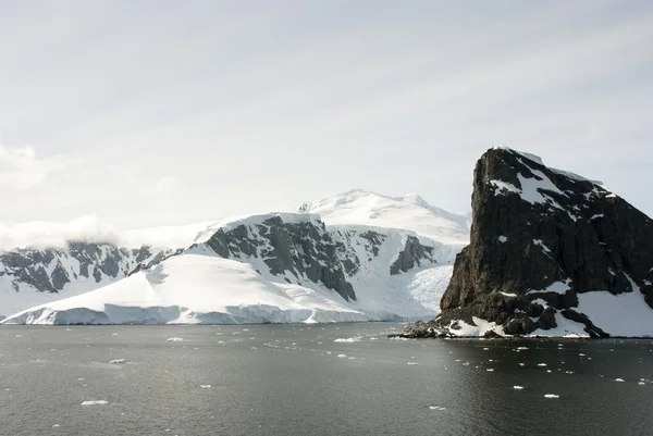 Linha costeira da Antártida - Aquecimento Global - Formações de Gelo — Fotografia de Stock
