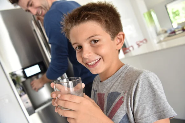 Boy drinking  water — Stock Photo, Image