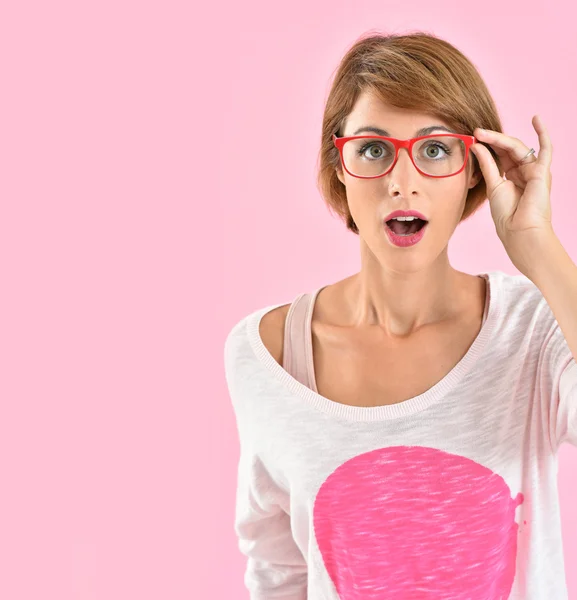 Chica de moda con gafas en — Foto de Stock