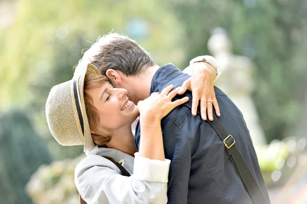 Young couple embracing Royalty Free Stock Images