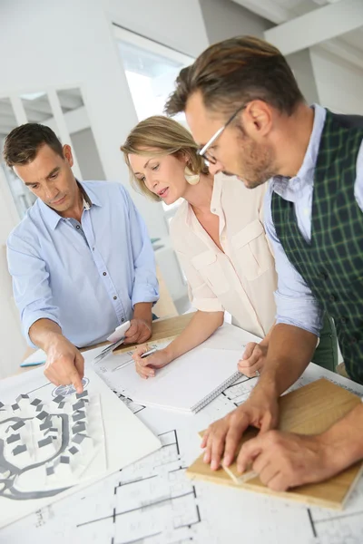 Architects meeting in office — Stock Photo, Image