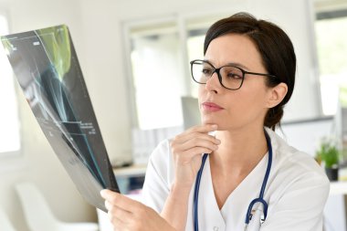 Doktor Xray sonuçları okuma