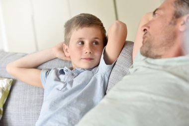 Baba oğul rahatlatıcı ile