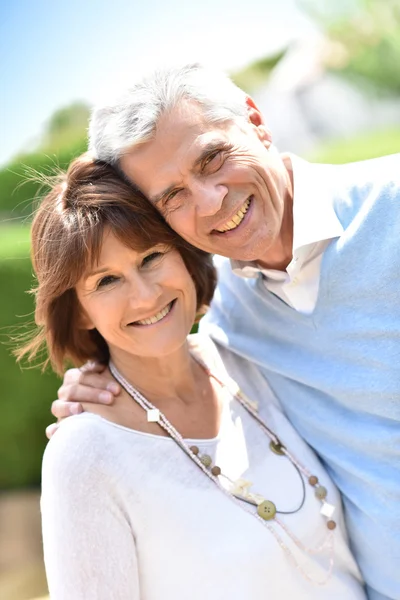 Mature  couple embracing each other — Stock Photo, Image