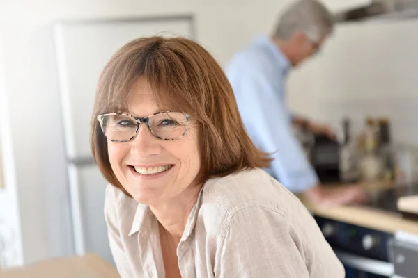 Smiling mature woman — Stock Photo, Image