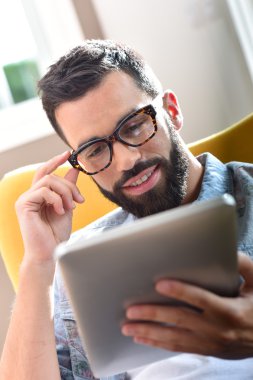  Adam dijital tablet kullanma