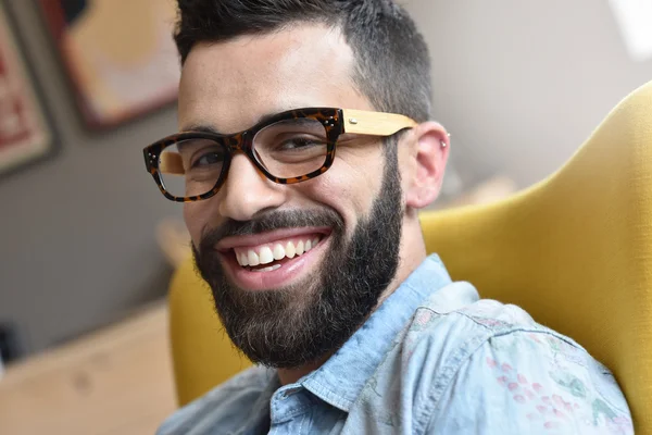 Hipster guy smiling — Stock Photo, Image
