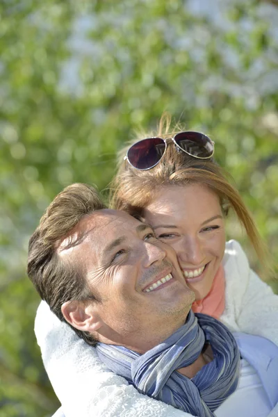 Loving couple enjoying sunny day — Stock Photo, Image
