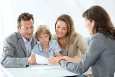 Aile toplantısı emlakçı
