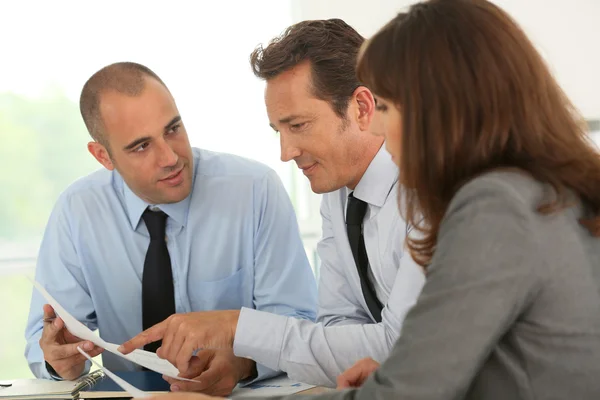 Business team meeting in office — Stock Photo, Image